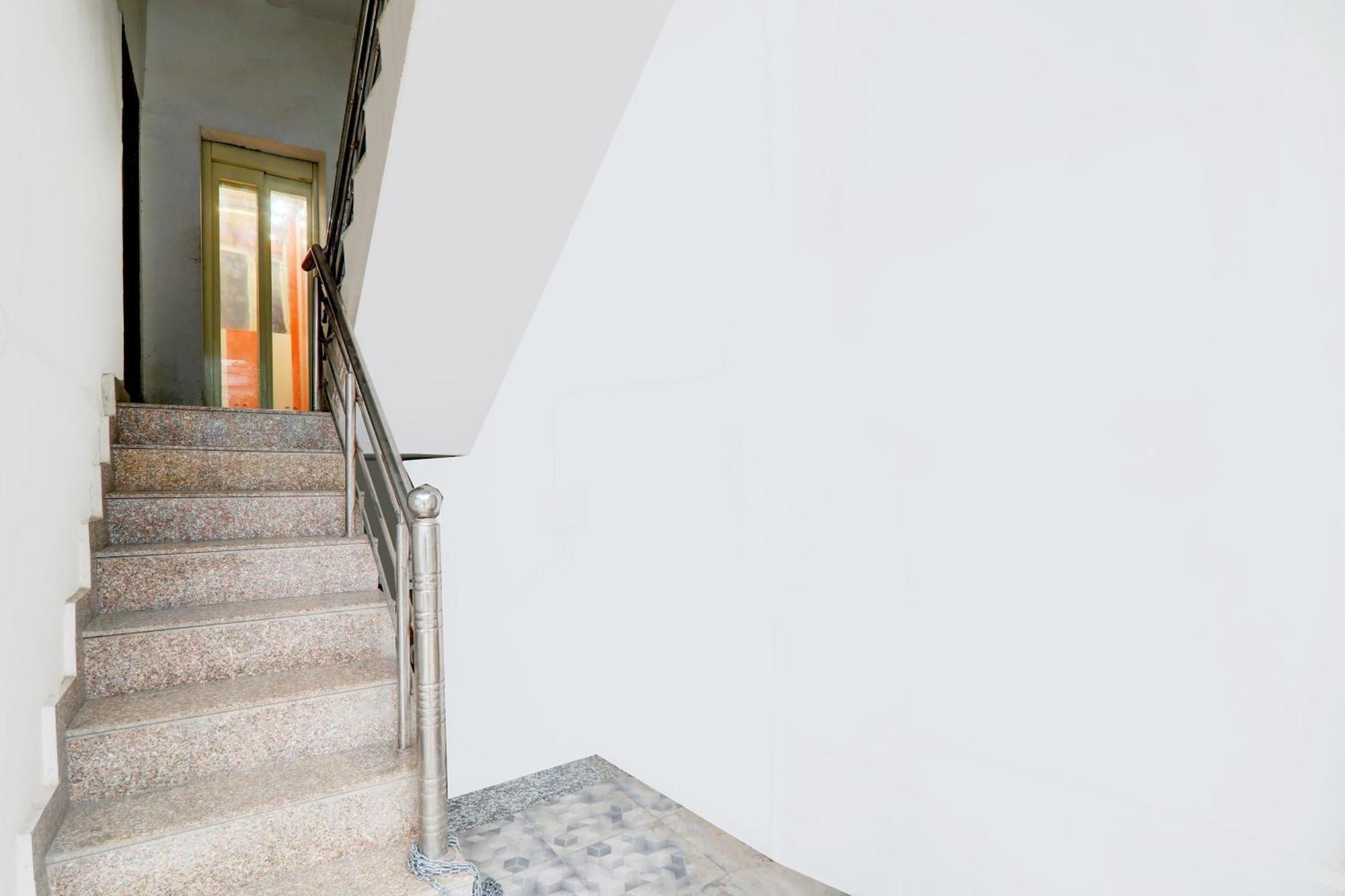 Hotel O Sr Grand Gorakhpur Exterior foto
